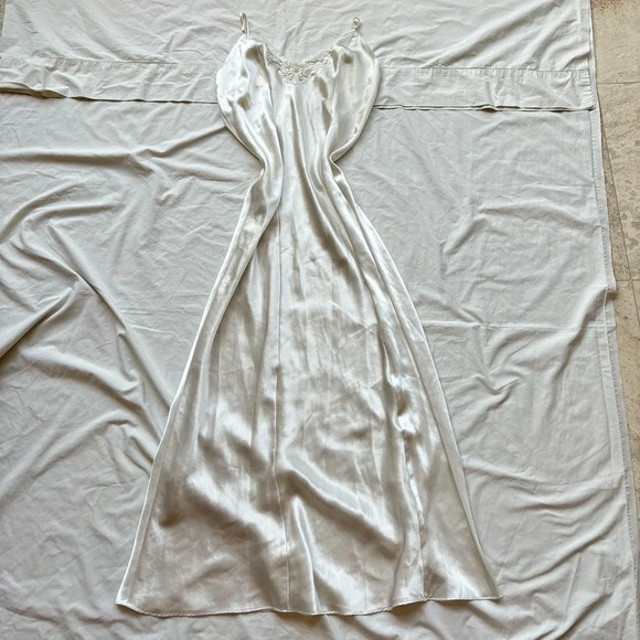 Frederick’s of hollywood vintage white lace beaded pearl satin maxi slip dress - Picture 2 of 5